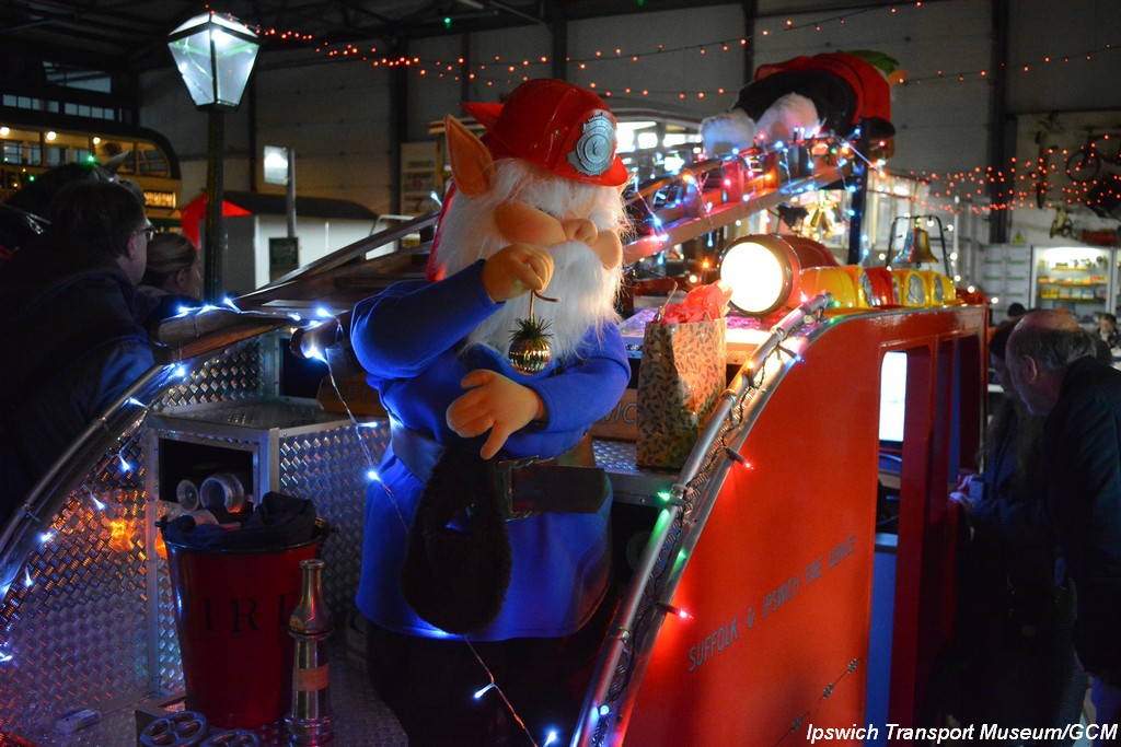 Christmas Cracker Event